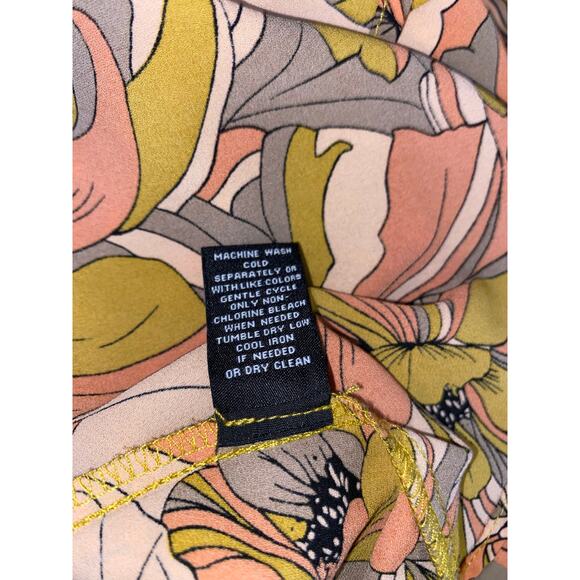 Premise EUC size Small Floral Pink Gray Green Blouse 0 - Picture 11 of 11